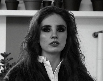 Ульяна - наш прекрасный фотограф и дизайнер