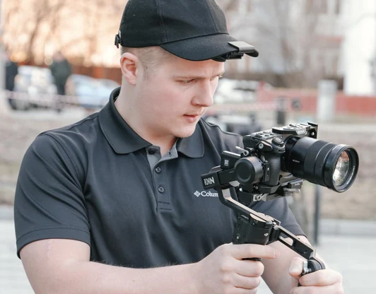 Максим - видеооператор-монтажер